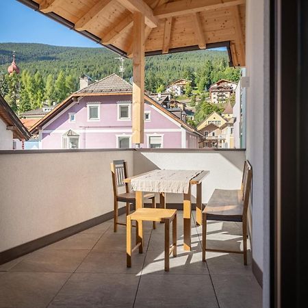 Central Home Apartment オルティゼーイ エクステリア 写真